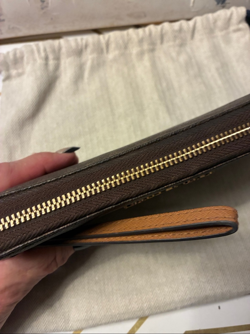 NWOT Michael Kors Dark Brown Logo Zip-Around Wristlet Wallet with Gold Hardware - Picture 13 of 14